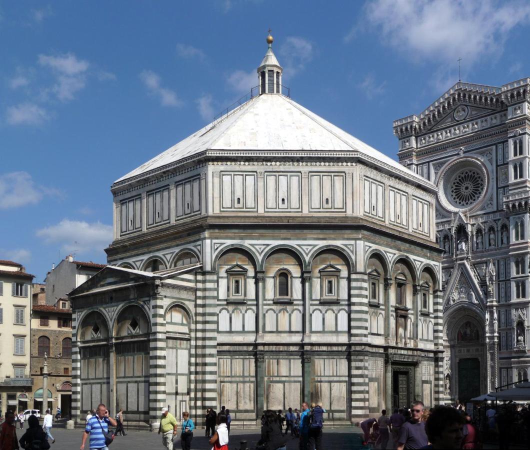 Uffizi - Flo * Florencia